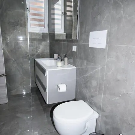 Terra Mia 2 * Naples